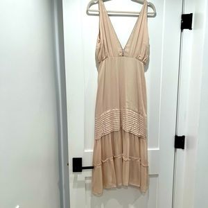 Long pretty dress that hits just above the ankle